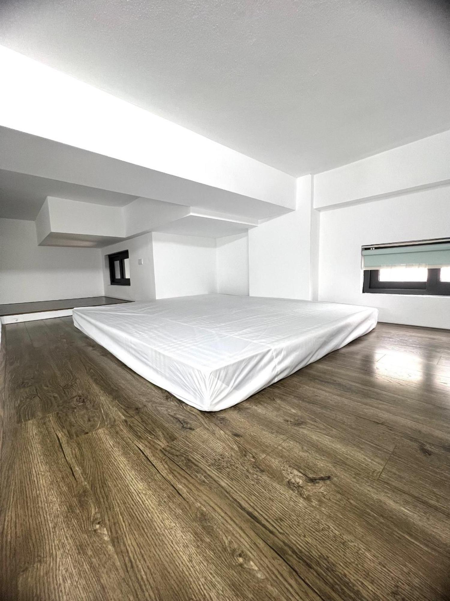 Era Apartment Khuc Thua Du Hanoi Exterior photo